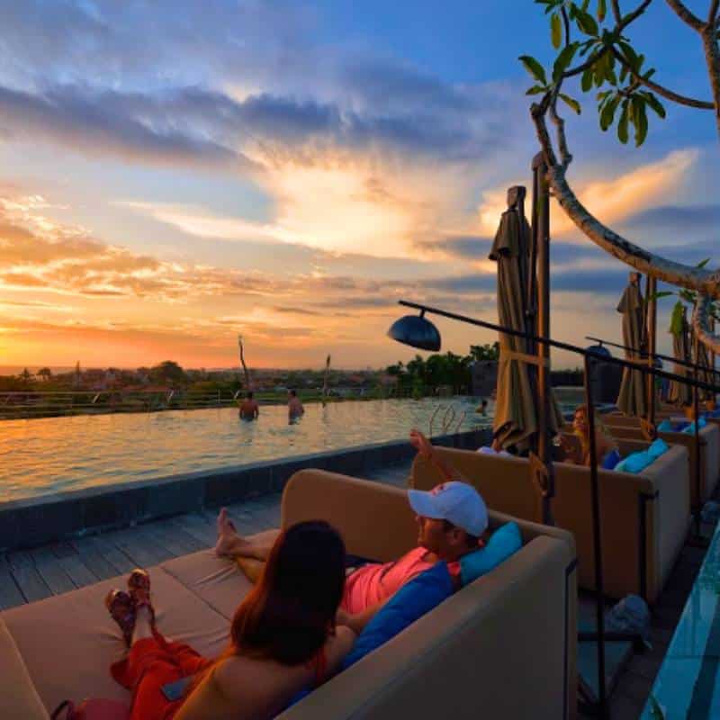 De Vins Sky Seminyak De Vins Sky Couple pool